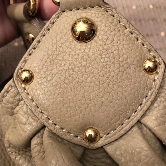 Louis Vuitton Mahina bag - Picture 8 of 16